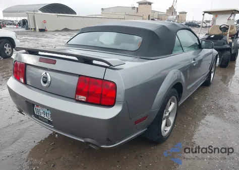 2006 Ford Mustang Gt z USA, uszkodzony, nr VIN 1ZVFT85H465233306
